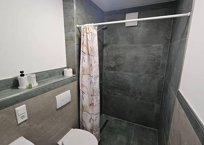 Отель Akropolis 2*